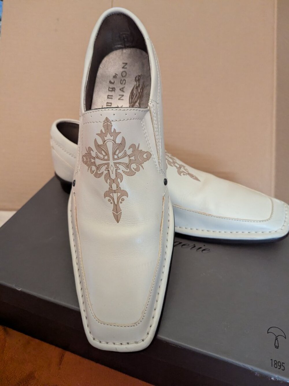 MARC NASON "Lounge" Rock Loafer-Shoes-Creme with Cross Insina Size 10